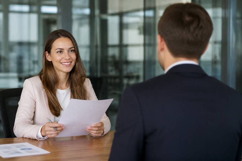 Fiche de recrutement : les éléments essentiels pour attirer les meilleurs candidats