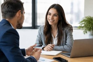 Down selling : définition, techniques et exemples pour réussir sa prospection commerciale