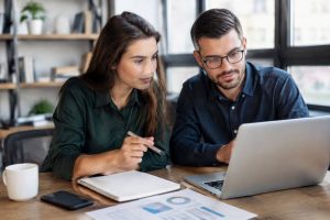 Stratégies éditoriales : comment attirer des prospects qualifiés grâce à votre contenu